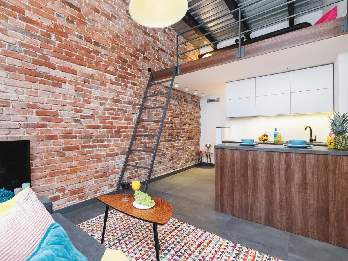 Scandic Apartments - Old Town คราคูฟ ภายนอก รูปภาพ
