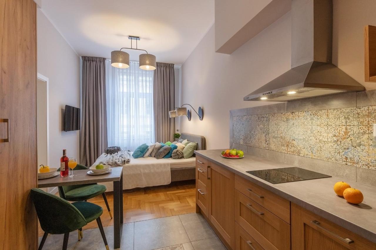 Scandic Apartments - Old Town คราคูฟ ภายนอก รูปภาพ